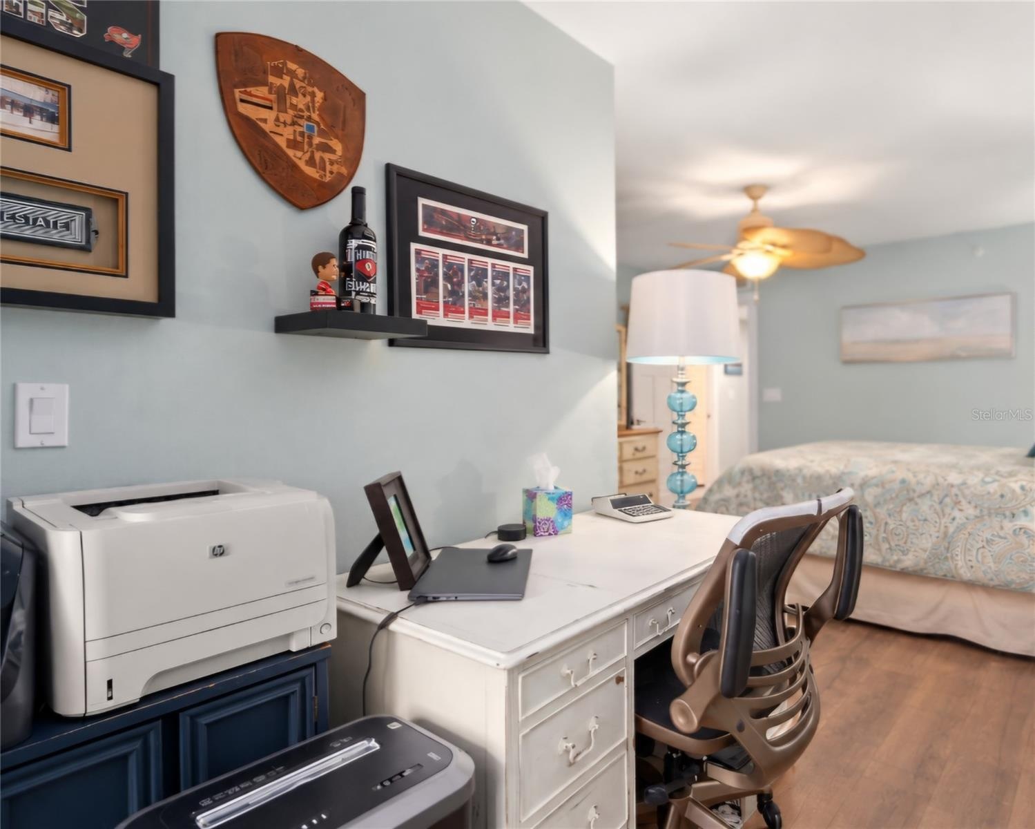 Office nook in Guest room