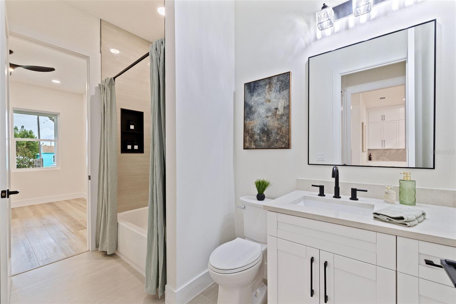 Downstairs full bathroom