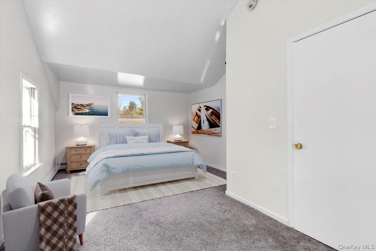 Virtually staged-2nd FL Apt