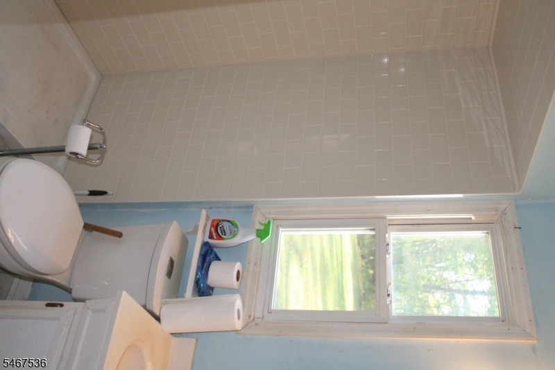 1st floor bath with shower
