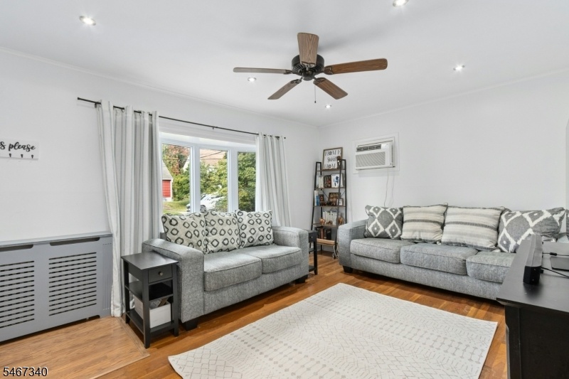 Sunny Living room