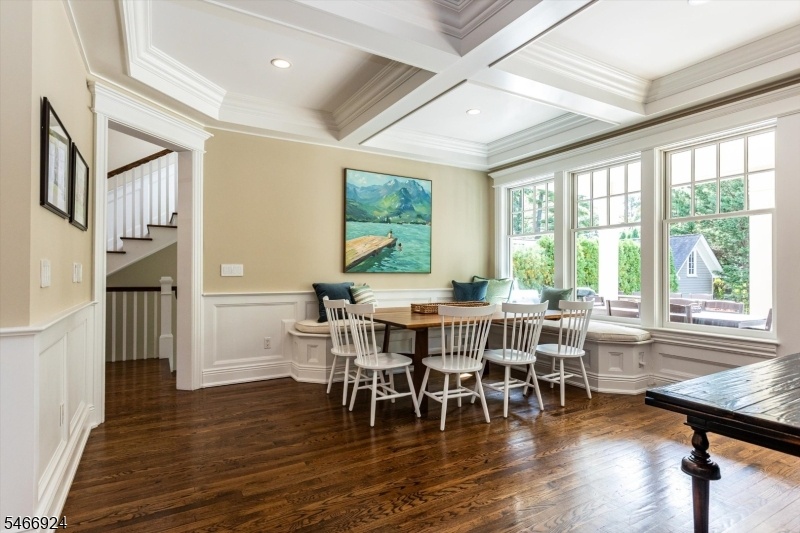 Breakfast Room