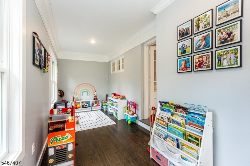 Den / Playroom