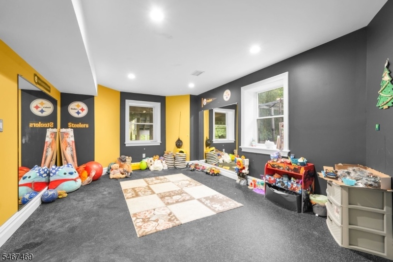 Office / Den / Gym