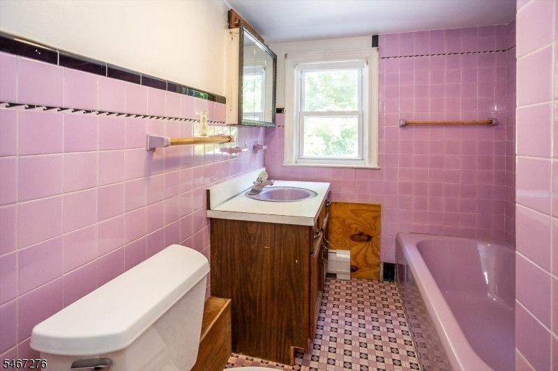 Unit A - Hall Bath