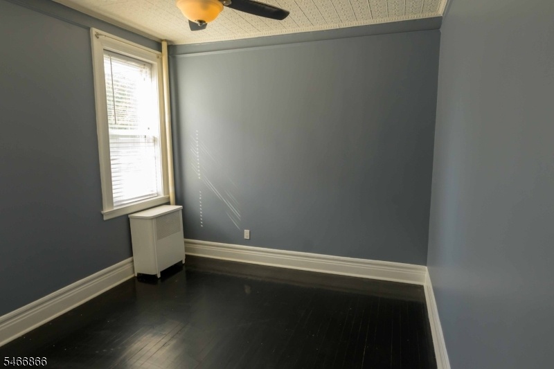 1st Floor Bedroom #1