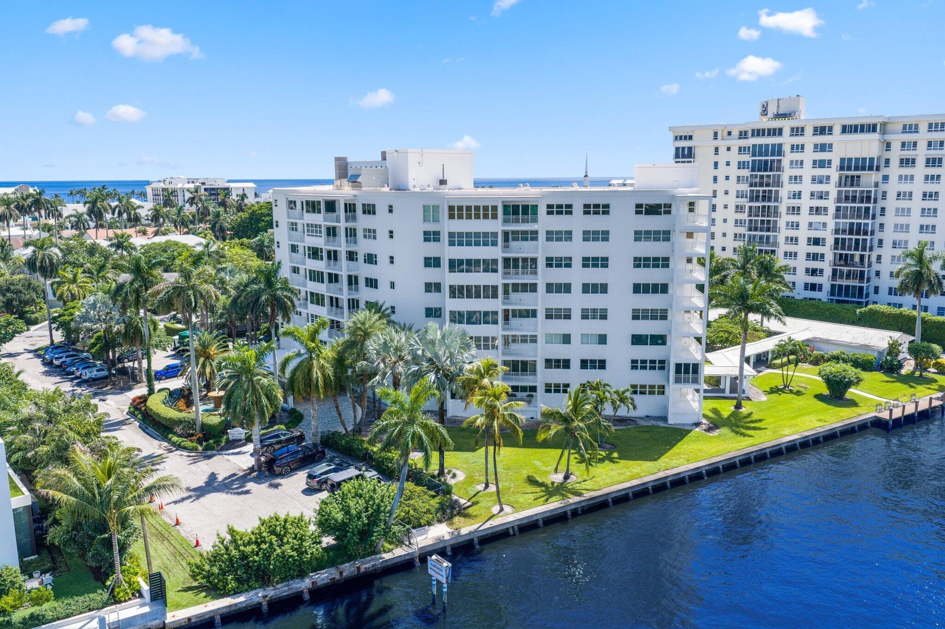 From the sunrises over the Atlantic to spectacular South Florida sunsets, PH-N offers a Delray Beach lifestyle unlike any other.