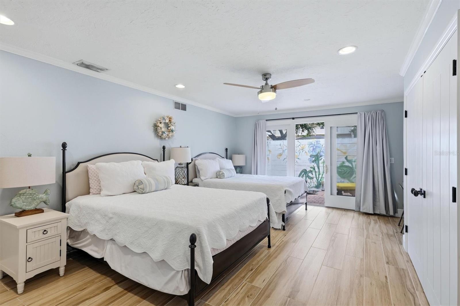 Oversize Guest Suite