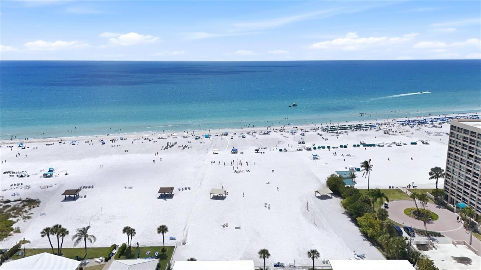 Deeded Beach Access Through Aloha Kai Across The Street