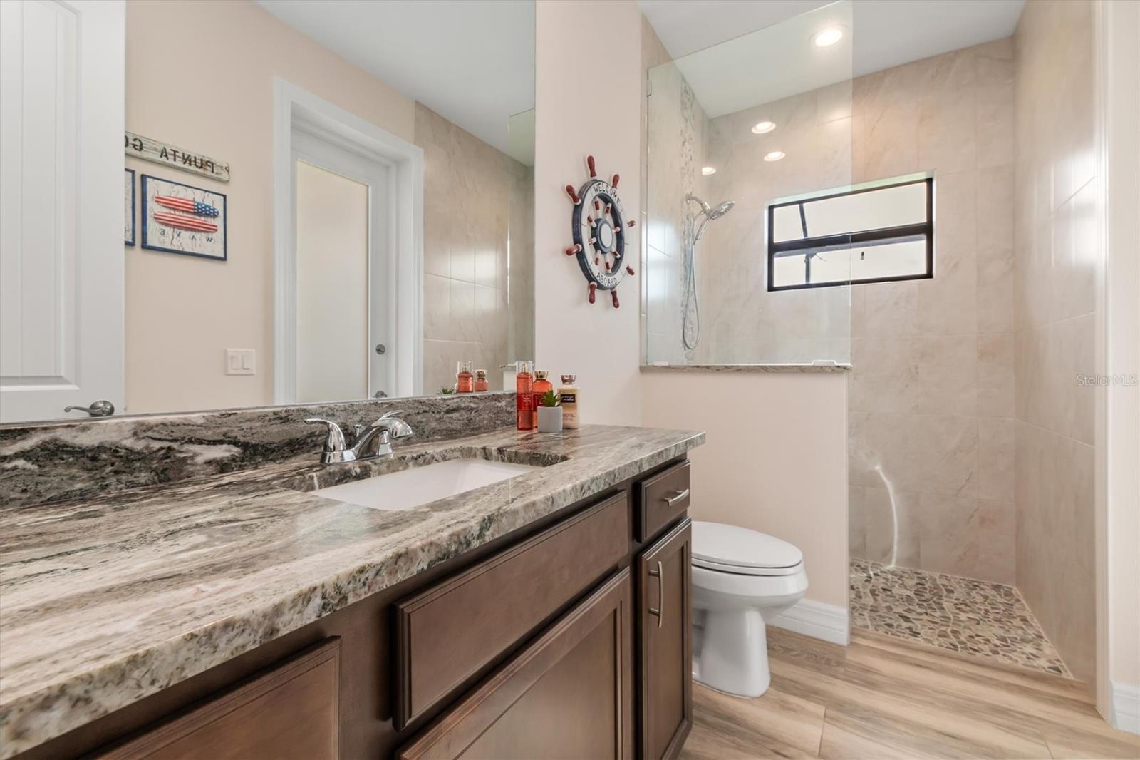 Guest Bathroom 2