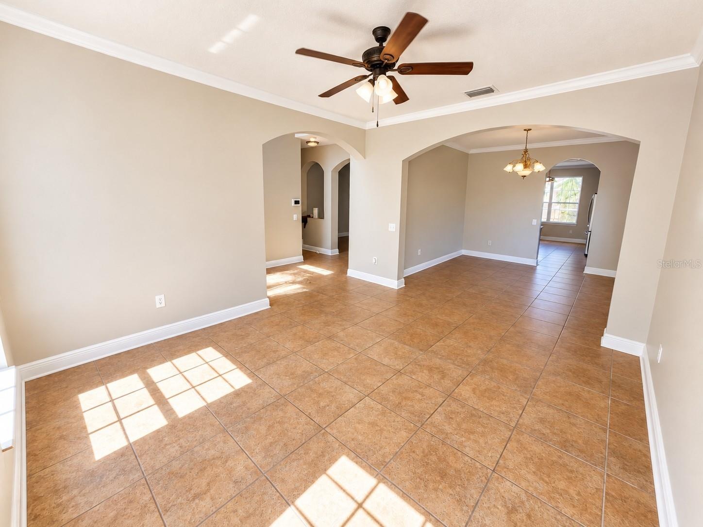 Formal Living Room/Formal dining Room