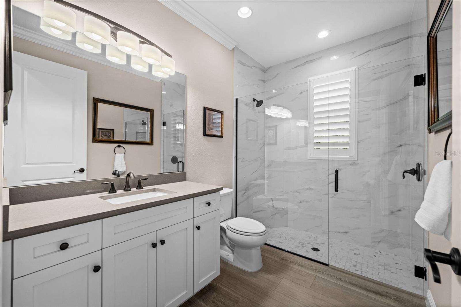 Bathroom for the 2nd bedroom Junior suite