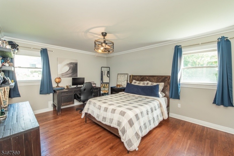 Bedroom 2, 1st floor