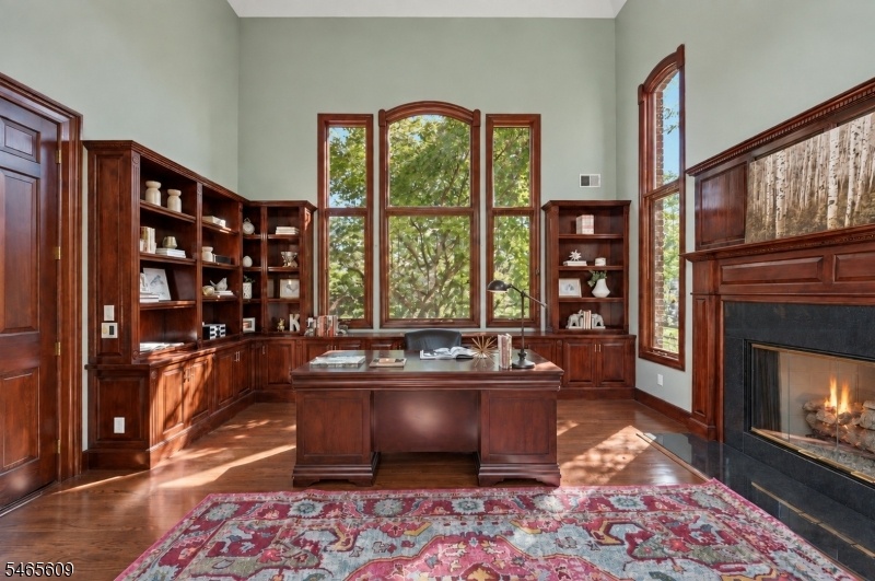 Office (1 of 2)