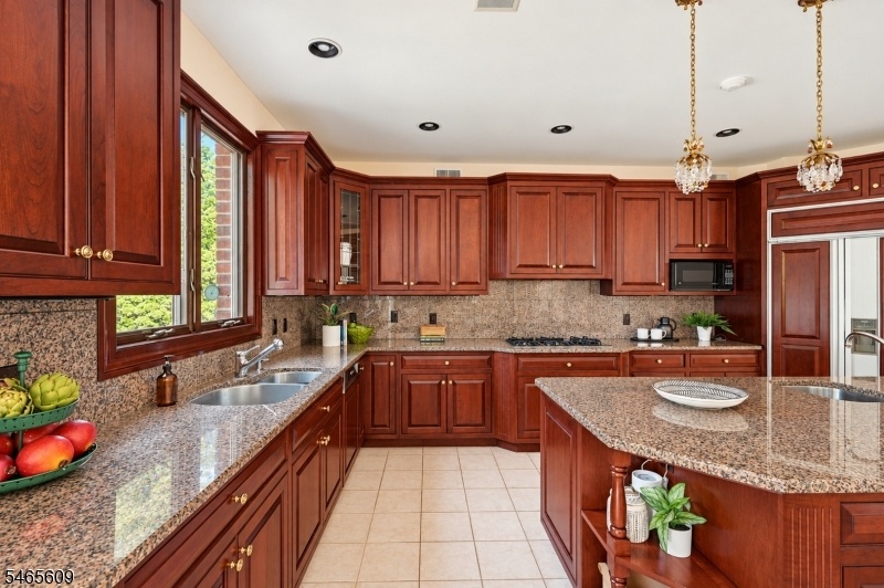 Kitchen (3 of 4)