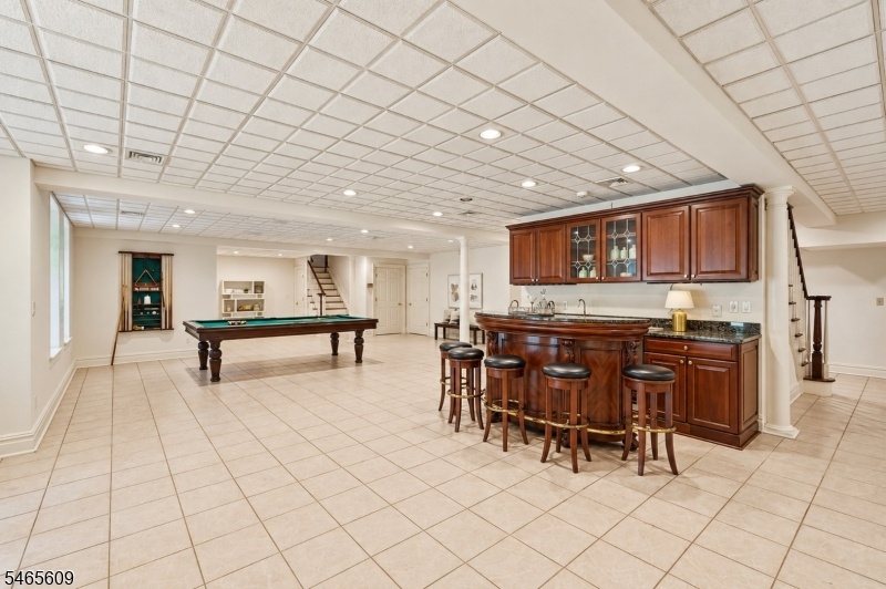 Lower Level (4 of 6)