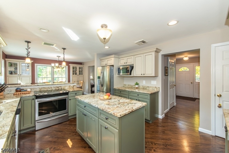 Ample cabinet space