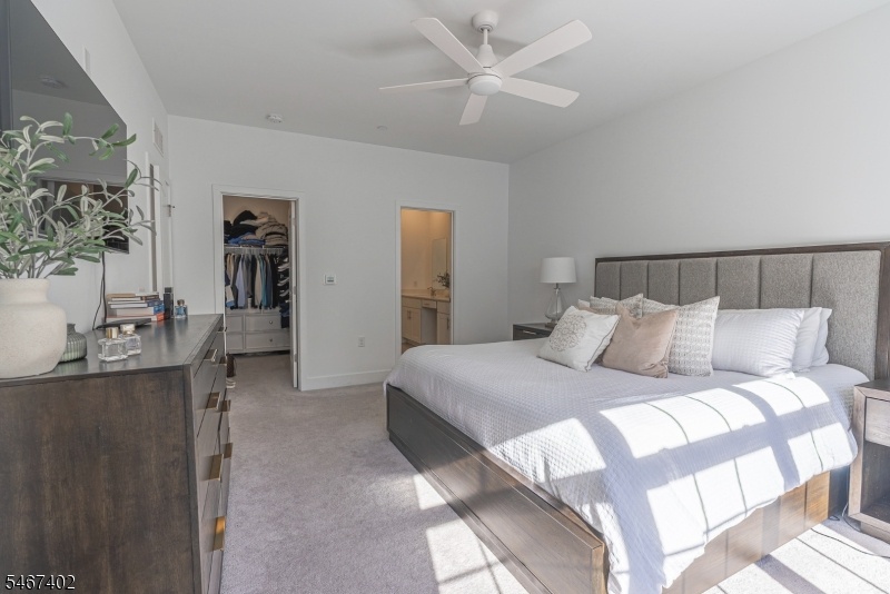 Primary en-suite