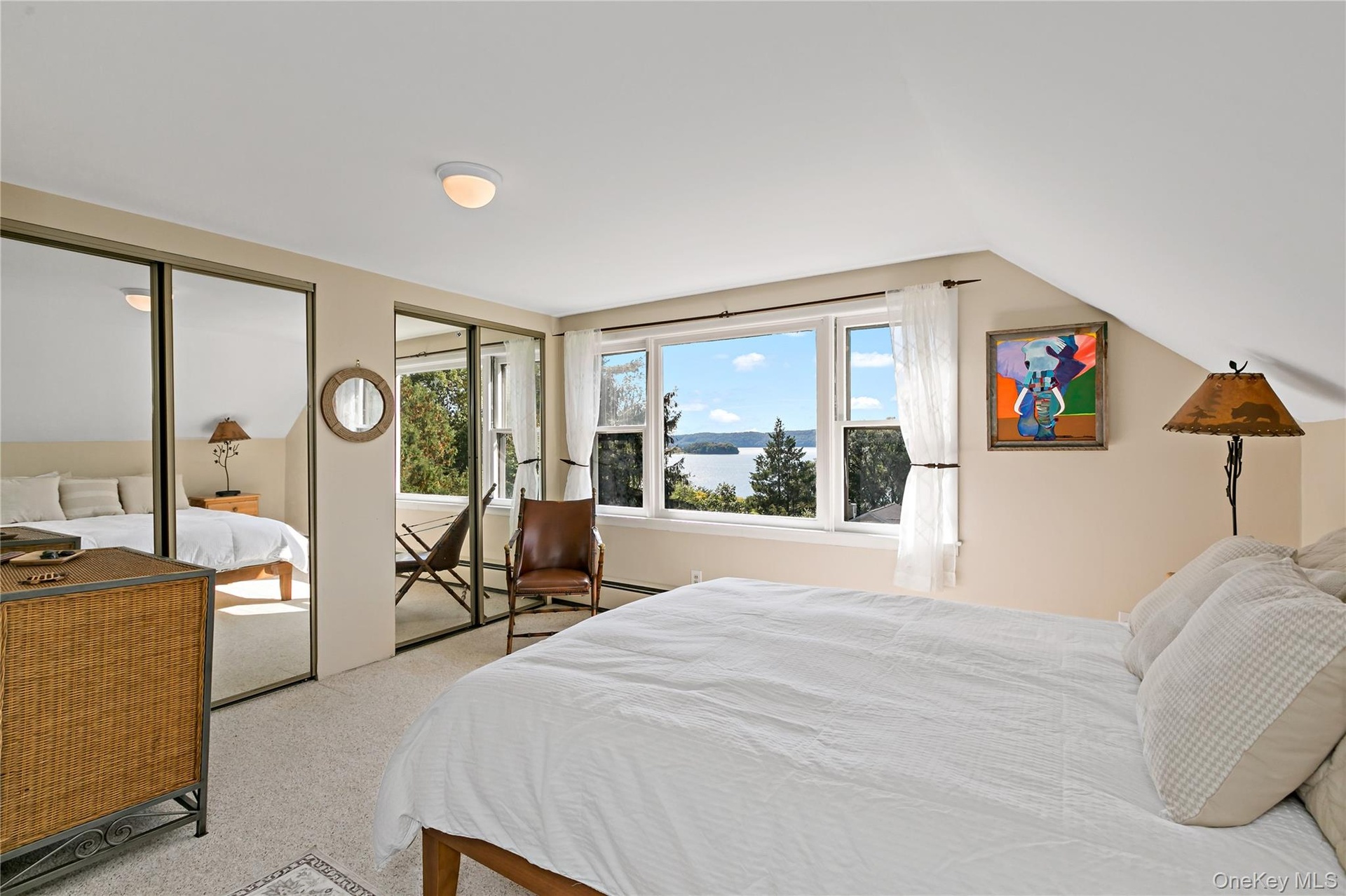 Third bedroom with best views from the house.