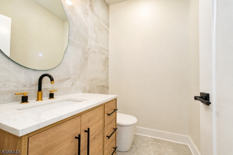 Bathroon