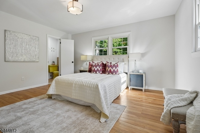 2nd fl Bedroom en-suite