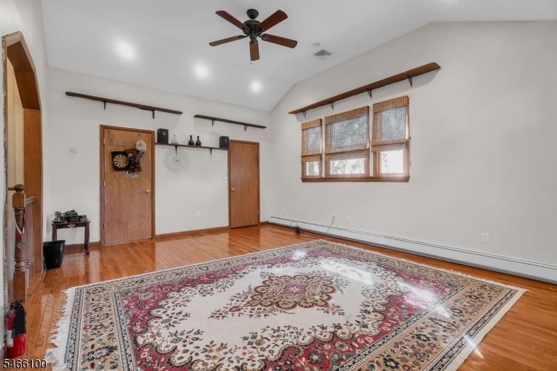 Family Room/Bedroom