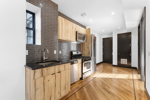 Gut Renovated - 5.276% Cap Rate - Brooklyn Brownstone - Corner Lot - Prospect Park South