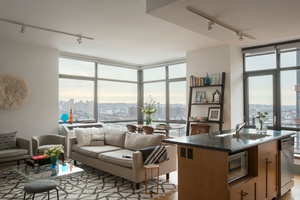 Spacious Duplex 2 Bedroom Pent House with Private Roof Deck in Downtown Brooklyn