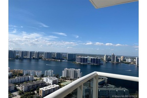 TRUMP PALACE CONDO