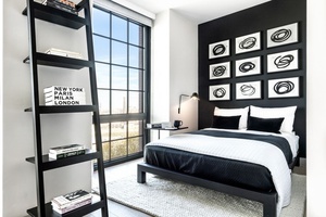 True 3Bed/2Bath with Huge Walk in Closet. Stainless Steel Appliances, City Views, Water Views, and Bosh Washer/Dryer. No Fee!