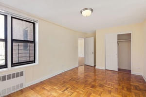 KEW GARDENS NO FEE 2 BEDROOM