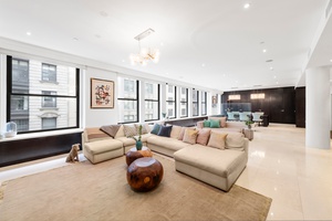 GRAND 4600sf Loft Living- Convert 4 Bedroom- in The Heart of The Flatiron