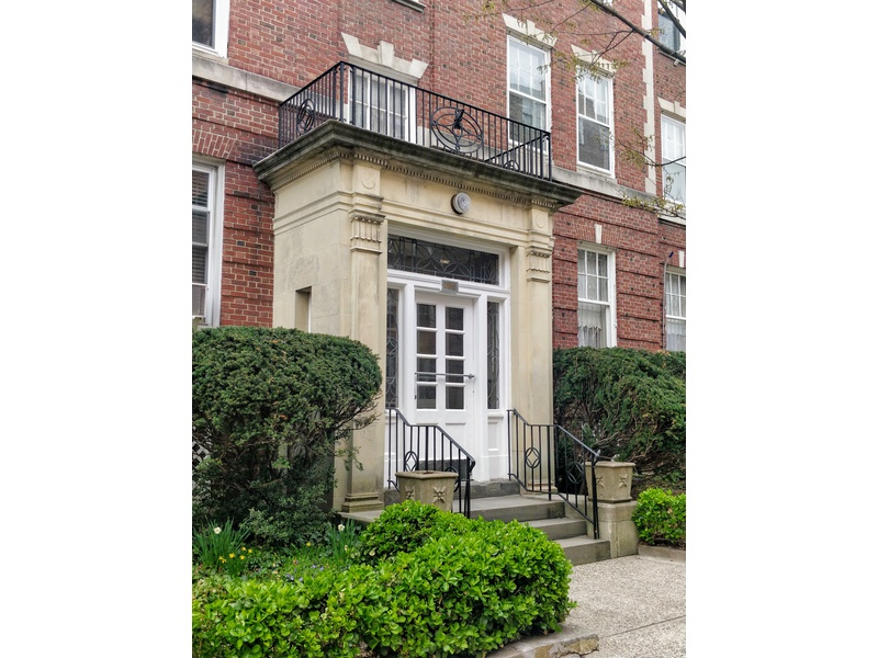 3514 77th St, Queens, NY, 11372 2 BR for sale, Coop sales Nest