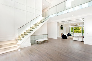 Spectacular new post-modern in Water Mill