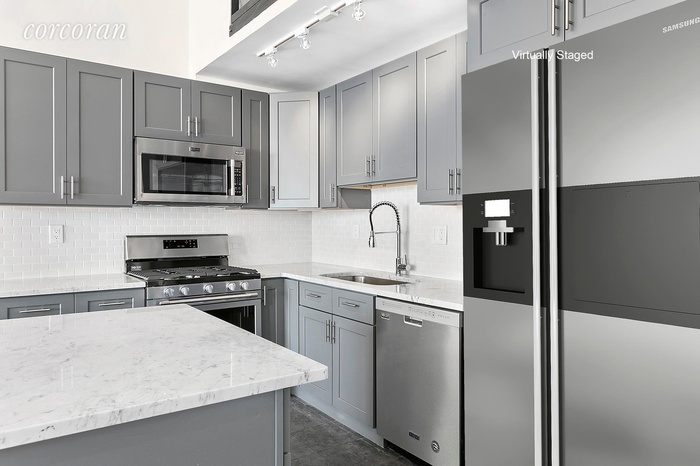 50 Bridge Street Apt 610huge Classic Historic Dumbo Condominium