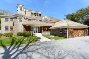 Waterfront Sag Harbor 5000sqFt Property