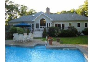 Sag Harbor 6 Bedroom With Heated Pool