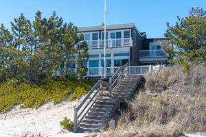 Westhampton Beach Impressive Oceanfront