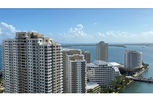 Luxury At Its Best 30th Floor Two Bed/Two Bath & Den - Recently Upgraded