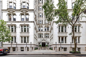 Gracious Renovated Condo on Gramercy Park