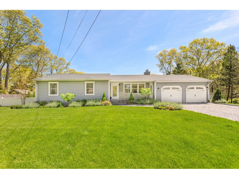137 W Tiana Rd, Hampton Bays, NY, 11946 3 BR for sale, singlefamily sales Nest Seekers