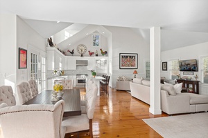 Wainscott- Pool -tennis- 4 Beds 4 Baths+ Putting Green! Relaxing