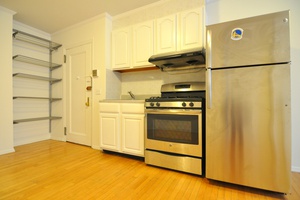 NO FEE & 1 Month Free! Beautiful 1 Bedroom Apartment in the heart of NoLita!