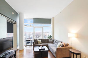 Lofty Modern One Bed on Coveted LIC Street