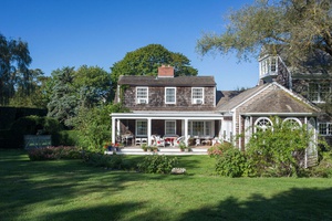 Sagaponack Soh Stylish Classic 8 Bedroom With Pool, Pool House