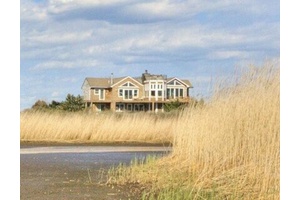 Sagaponack 5 Bedroom With Private Path to Ocean!