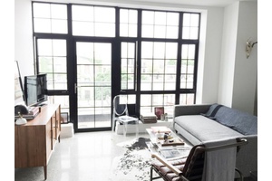 No Fee - Large & Bright One Bedroom w/ Parking in Bushwick For Rent