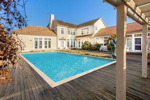 Incredible Sag Harbor Bay Front With Pool!