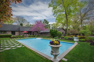 Stunning Farm Ranch in Dix Hills