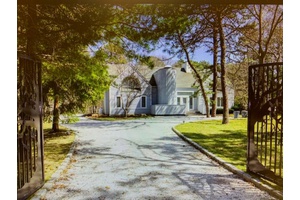 2 acre oasis in East Quogue